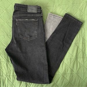 Levi’s Two-tone 711 Skinny Jeans Size 30